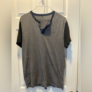 American Eagle T-shirt medium